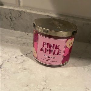 Bath and body works 3 wick candle